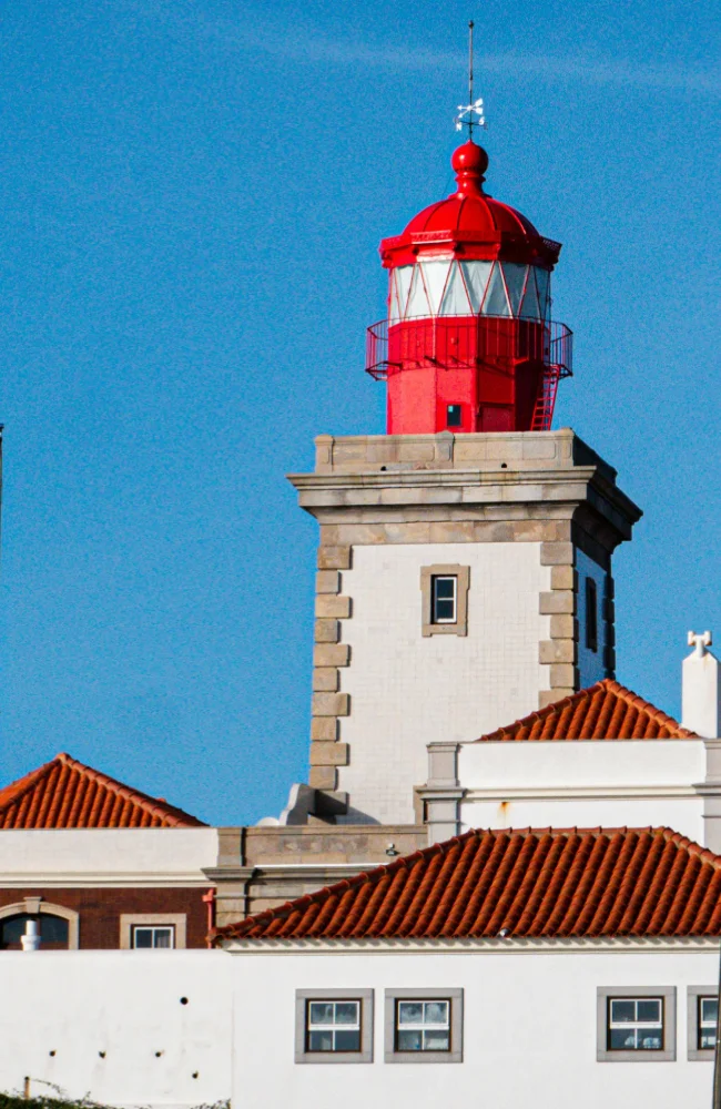 Farol traditionnel portugais en Algarve – Solal Events, destination emblématique pour événements corporatifs et séminaires d'entreprise au Portugal
